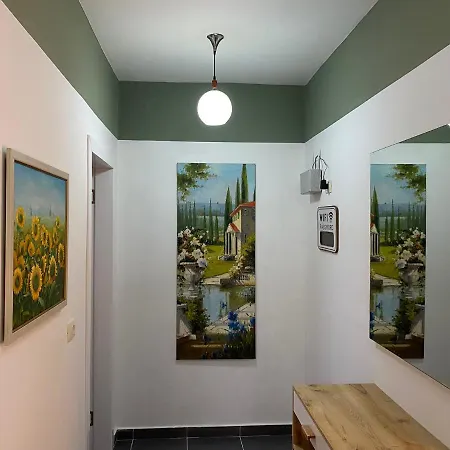 Apartament Bellavista Qerret 1 *